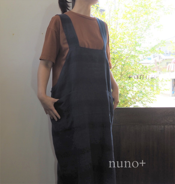 【nuno+】 linen 先染めマルチボーダー・太ショルダー エプロン　カーキ×ネイビー 8枚目の画像