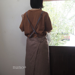 【nuno+】linen 2way 細リボンエプロン ショコラブラウン×グレー 5枚目の画像