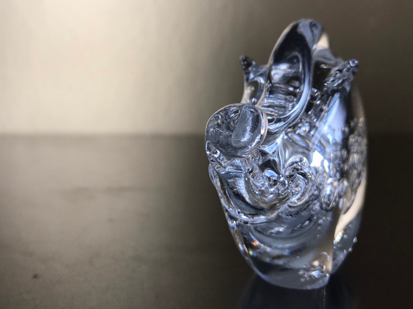 干支「亥」ガラス製 透明泡 5枚目の画像