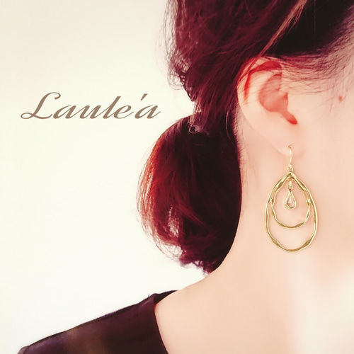 3連雫の大ぶりピアス/イヤリング ピアス（フック・チェーン） Laule 