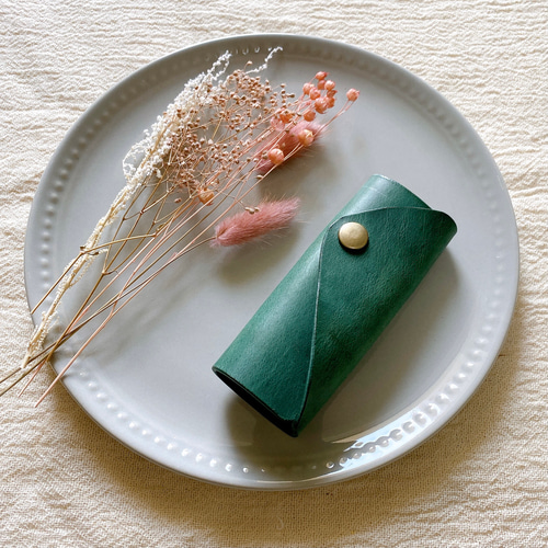 片手で開けれる＊一枚革キーケース(右開き・グリーン) キーケース saco