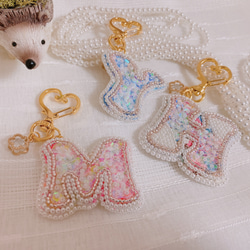 ビーズ刺繍イニシャルバッグチャーム Msize ♡オーダー承ります