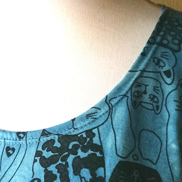 藍染め猫柄ゆったりコクーン/チュニック/ワンピース 4枚目の画像
