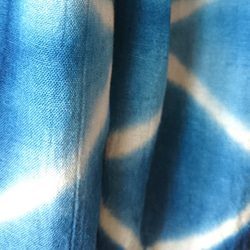 【6/12(月)まで送料無料】藍染めリネン混ふんわりスカート/青い海の波/裾板締め絞り 4枚目の画像