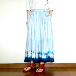 藍染め麻混フィッシュテールロングスカート/凪の海 6枚目の画像