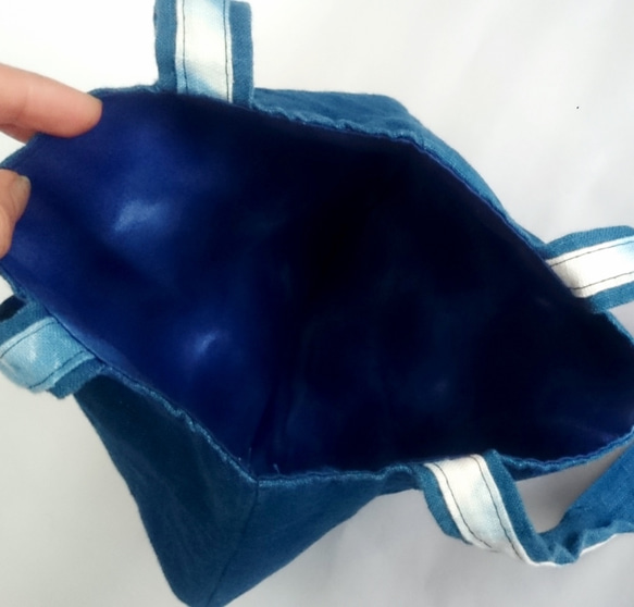 【SALE】藍染の手刺繍トートバック 3枚目の画像