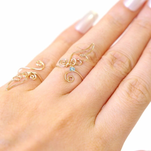 14kgf 指が長く見える羽のリング 石オーダー可【フリーサイズ】 指輪  