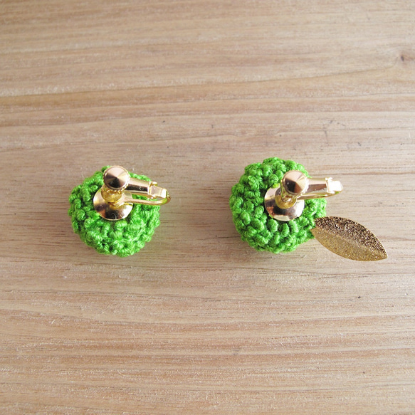 《受注製作》Earrings ,Hydrangea_light green 4枚目の画像