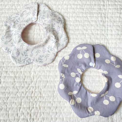 2枚セット》360°花びらスタイ＊ダブルガーゼ＊リバーシブル