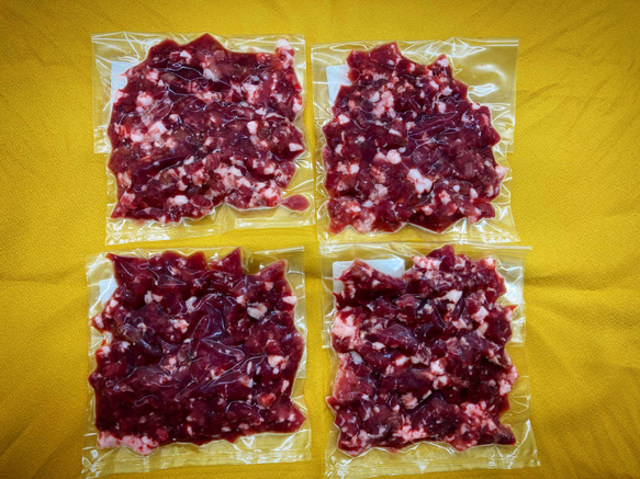 レシピは無限大！猪肉粗挽きミンチ150g×4パック 1枚目の画像