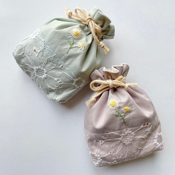 巾着袋 哺乳瓶ケース お着替え袋 ヌビ マーガレット刺繍 ハート