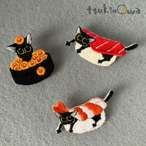 こぼれイクラと黒猫坊や 刺繍ブローチ ブローチ tsukinowa 通販 