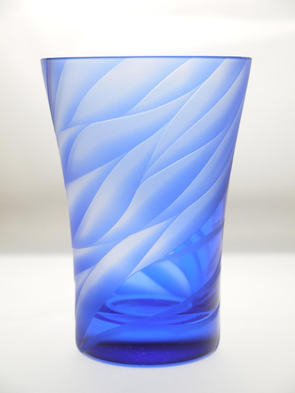 フリーカップ風彫り　「青藍」 1枚目の画像