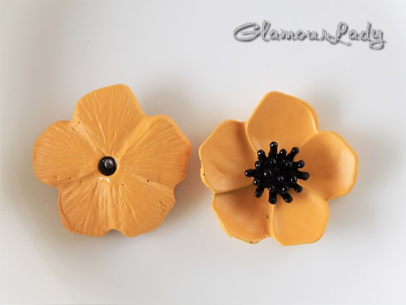 訳あり！4個セット　大輪のオレンジ色のお花　デコレーションパーツ　20*20ｍｍ 2枚目の画像