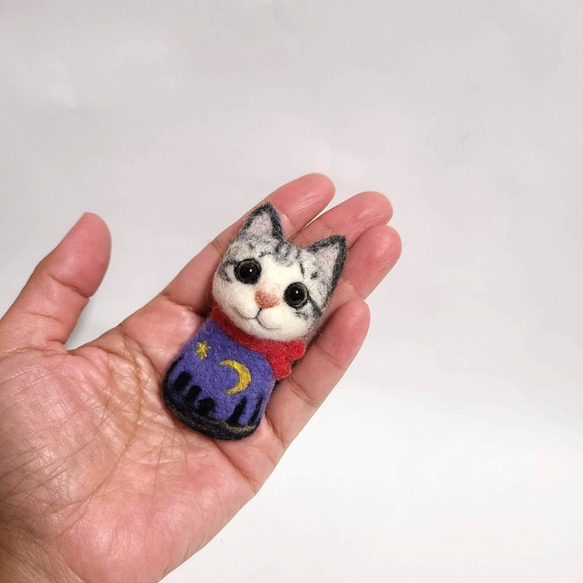 サバトラ猫ブローチ ていたし 羊毛フェルト猫