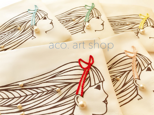 【aco.】イニシャル・リボン刺繍＆パール 可憐なポーチ❁ 3枚目の画像