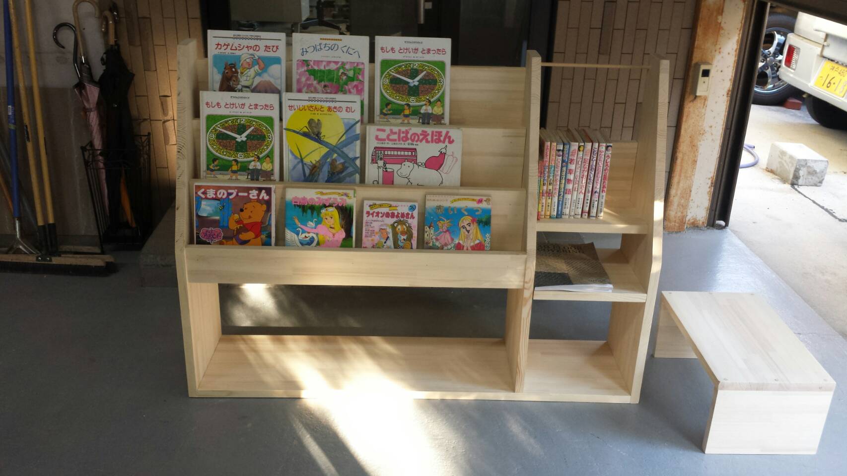 ハンドメイド　格子型　本棚　オーダー受け付けます