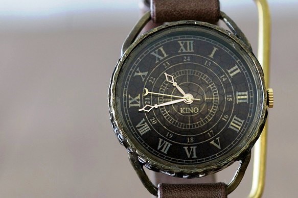 クラック ワールド ローマ Lサイズ 真鍮 ブラウン