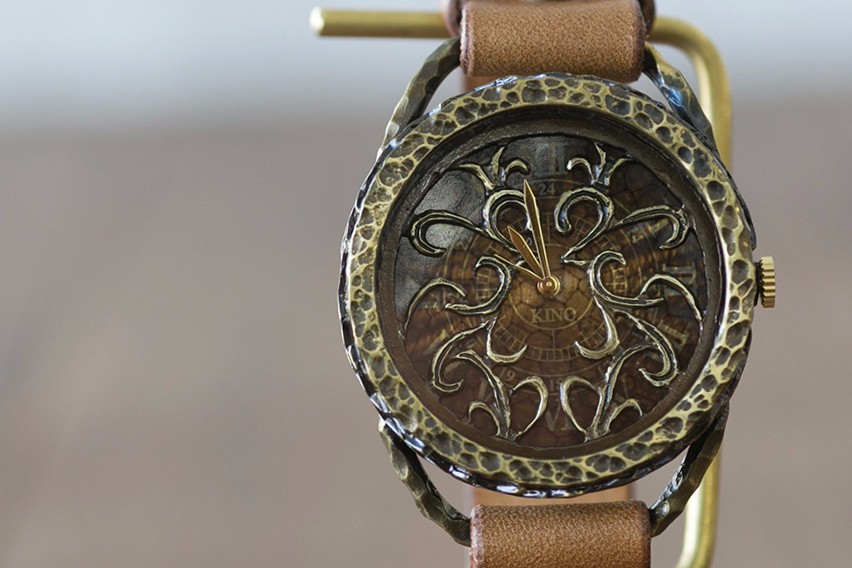 エンブレム 真鍮 キャメル