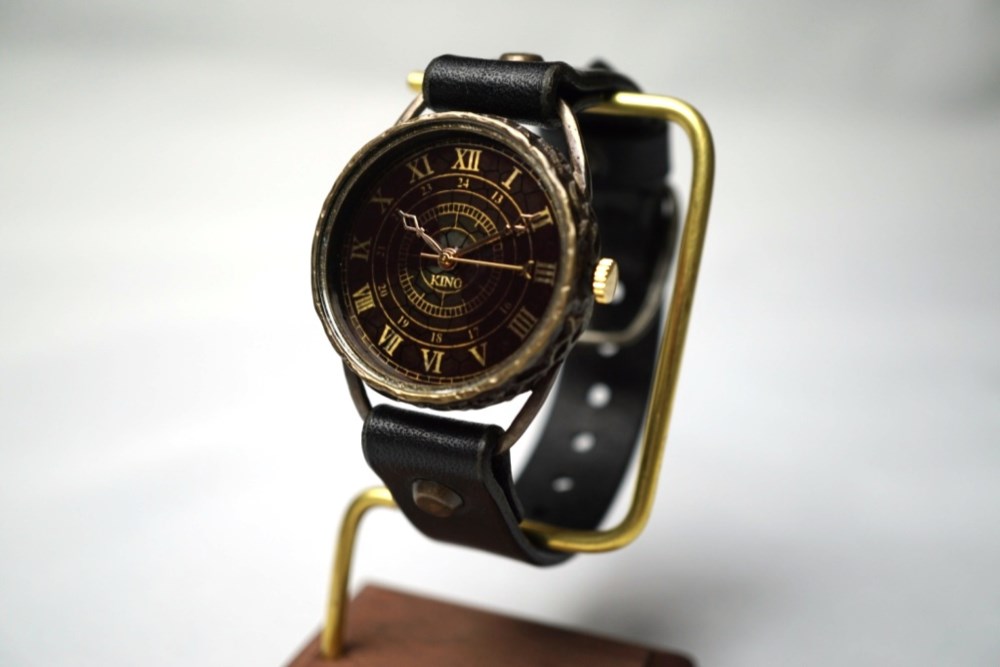 クラック ワールド ローマ Mサイズ　真鍮 ブラック