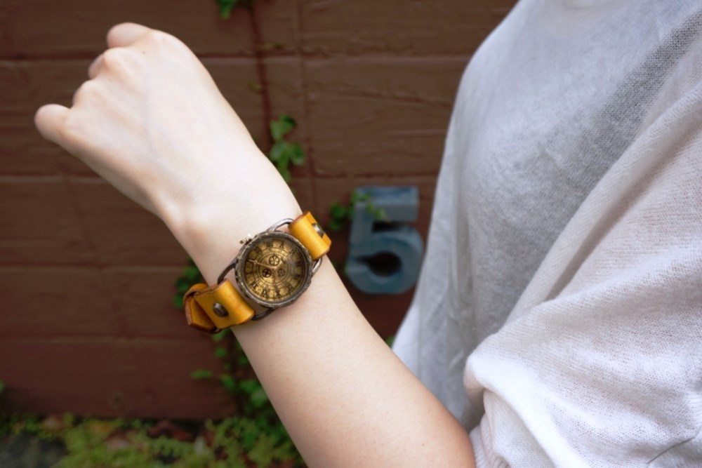 ハグルマ ワールド ローマ Ｓサイズ　真鍮 イエロー