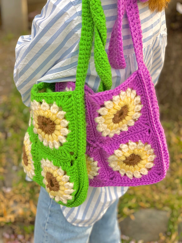 【かぎ針編み】granny square❤︎花柄バック❤︎色の変更もご相談ください 2枚目の画像