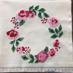 ルシアン ぬりえみたいなクロスステッチ 刺繍キット【リース