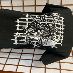 オリジナル和柄Tシャツ『武者輪カタナ』（ブラック）Mサイズ 3枚目の画像