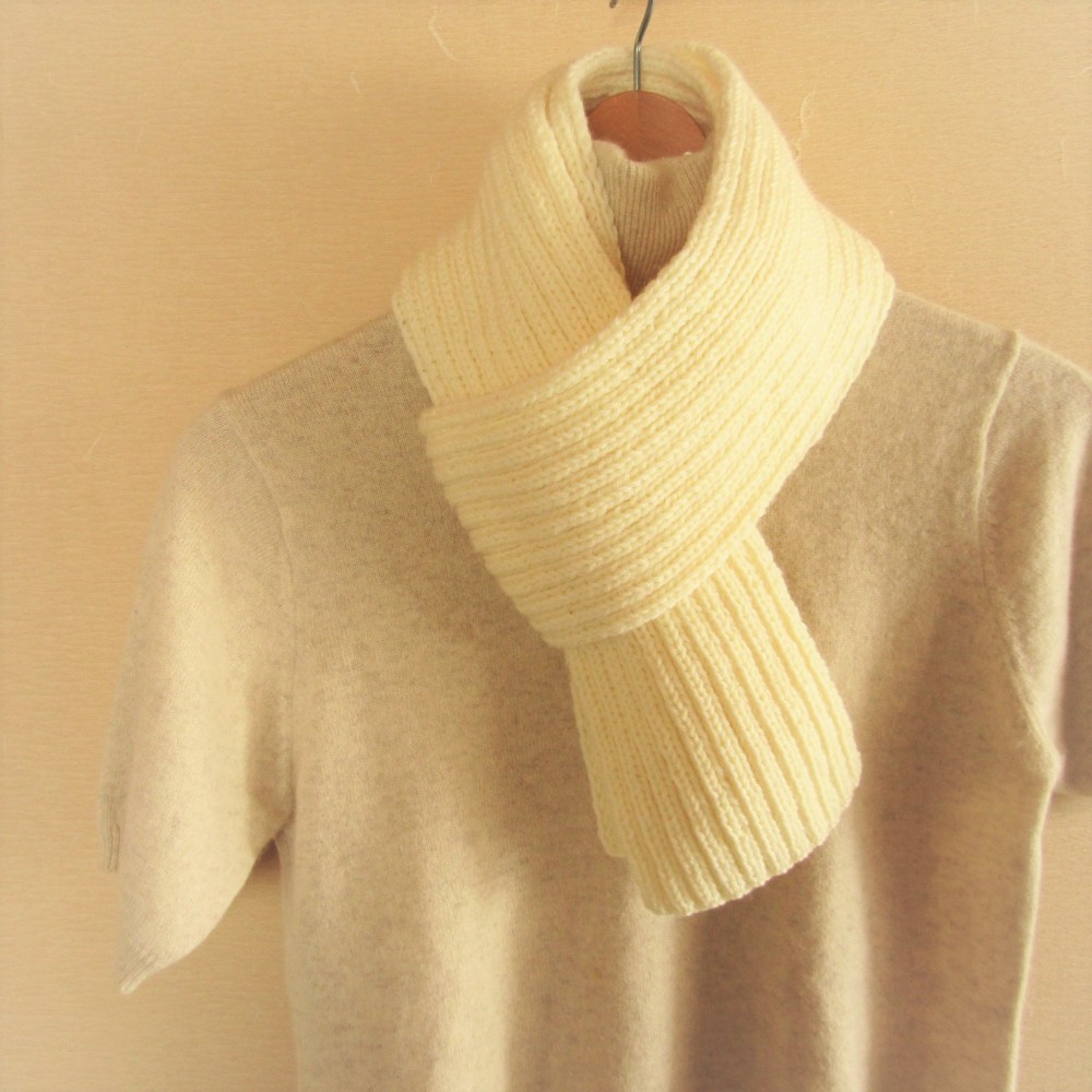 ❁手編み❁メリノウールマフラー(オフホワイト)