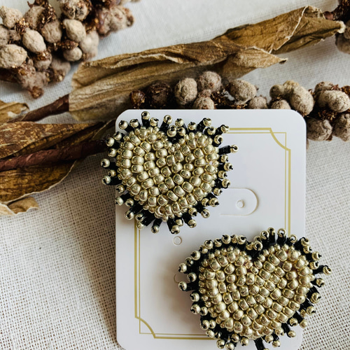 34.大人かわいい♡ ビーズ刺繍 アンティーク ハンドメイドピアス