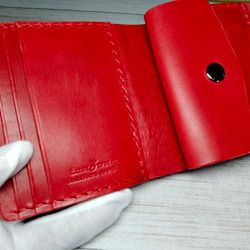 ショートウォレット（二つ折り財布）、牛本革(赤色)　altoレザー(国産、国内製造レザー)使用　手縫い 3枚目の画像