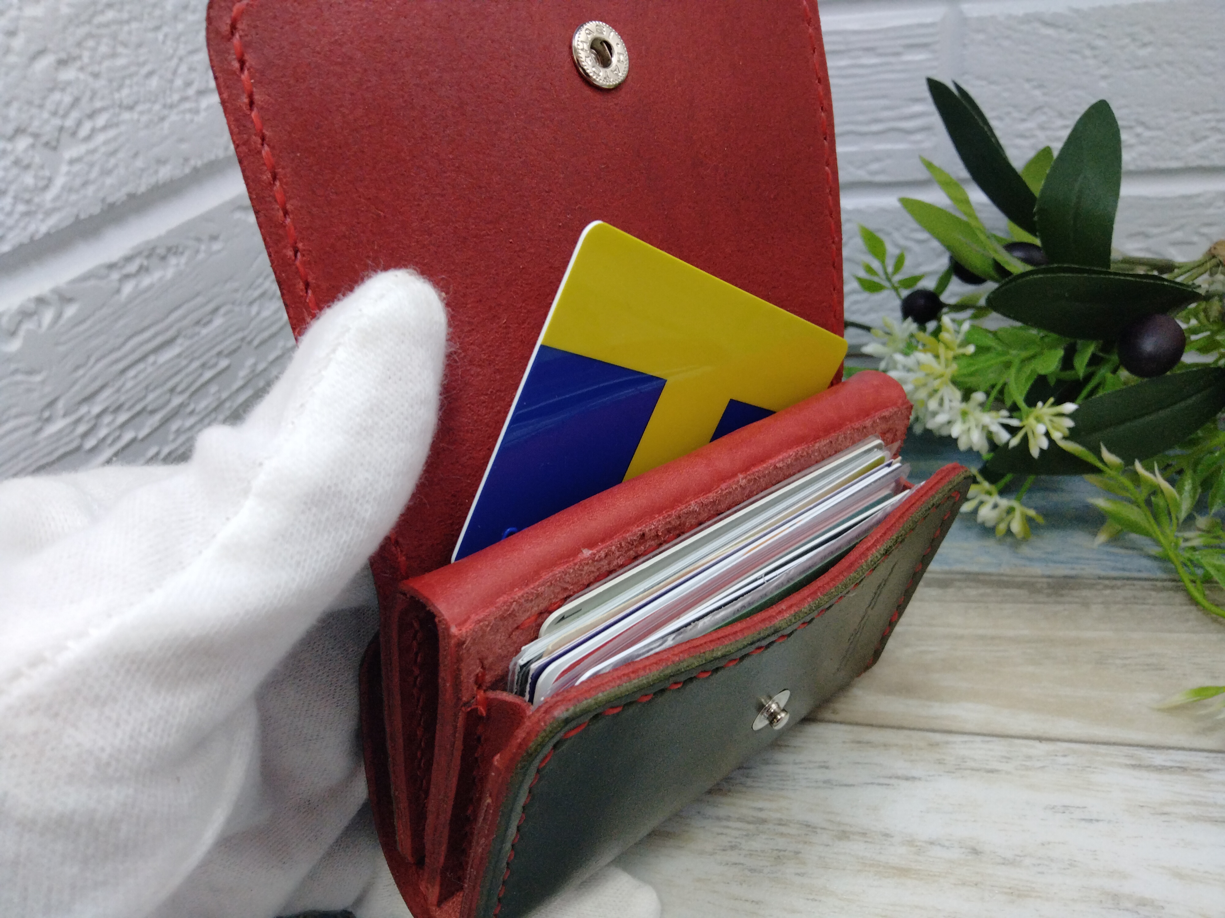 ミニウォレット　green/red Carving