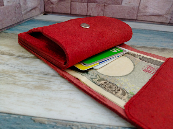 【地球環境】床革使用　シンプルウォレット　二つ折り財布　ワインレッド（赤）SDGs 4枚目の画像