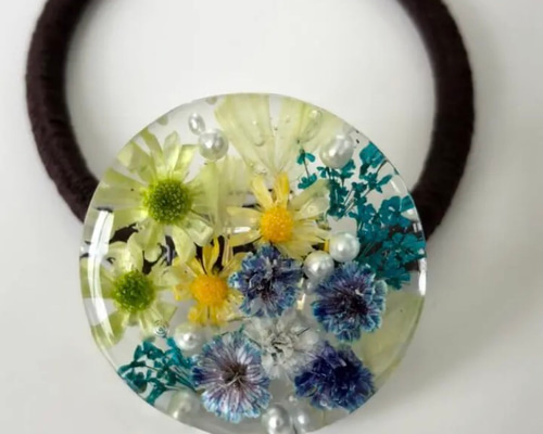 No.2550 ハンドメイド　ヘアゴム　レジン　ドライフラワー 2a611afbcc76cb9723d0ada3076fc5