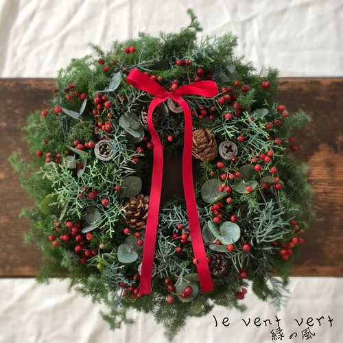 クリスマスリース 赤と緑のアレンジメント クリスマスリース 赤と緑のアレンジメント