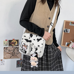 原宿大学風袋キュートキュートバッグおもしろい個性楽しい牛柄バッグ学生キャンバスバッグメッセンジャーバッグ女性バッグインナーパッチ 3枚目の画像