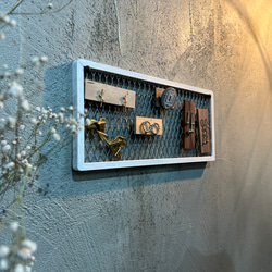 エキスパンドメタル 木枠ディスプレイフレーム(sサイズ) 壁掛け