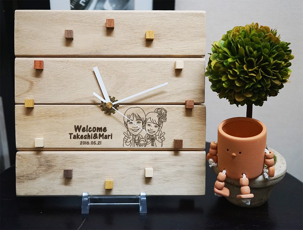 似顔絵時計・木製【ナチュラルカントリー・アンティーク調】ウェルカムボードにも！