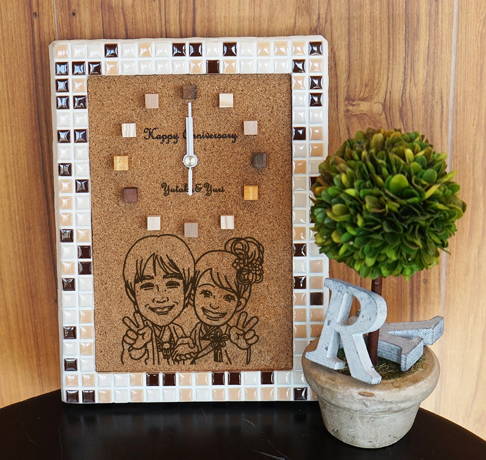 煉瓦タイルの似顔絵時計☆コルクver・A4サイズ・ウェルカムボードにも♪