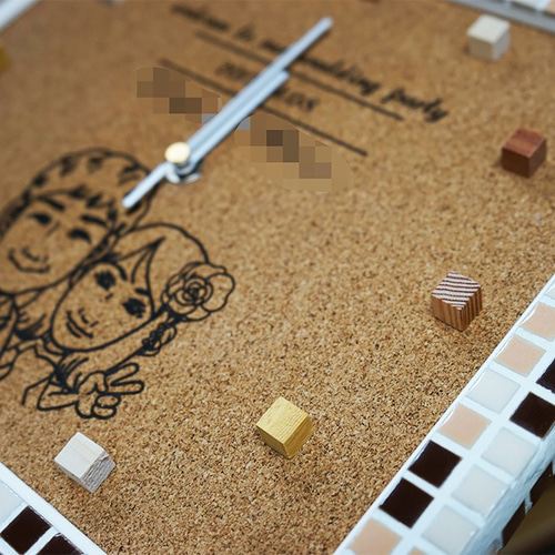 煉瓦タイルの似顔絵時計☆コルクver・A4サイズ・ウェルカムボードにも