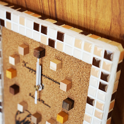 煉瓦タイルの似顔絵時計☆コルクver・A4サイズ・ウェルカムボードにも