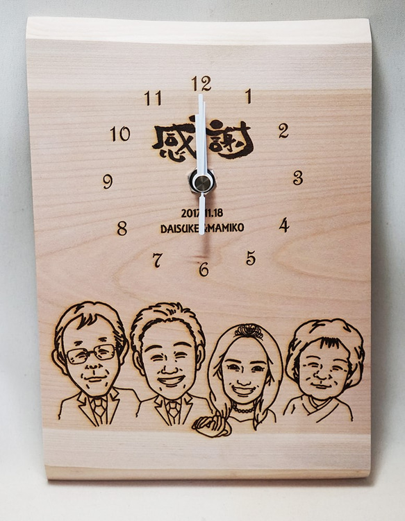 由天然木材製成的溫暖的漫畫時鐘♪ 第8張的照片