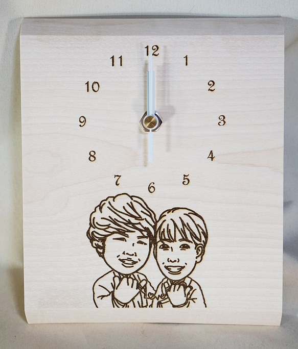 由天然木材製成的溫暖的漫畫時鐘♪ 第9張的照片
