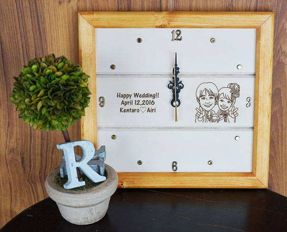 木製方形時鐘（方形時鐘）帶有漫畫♪也在歡迎板上♪ 第1張的照片