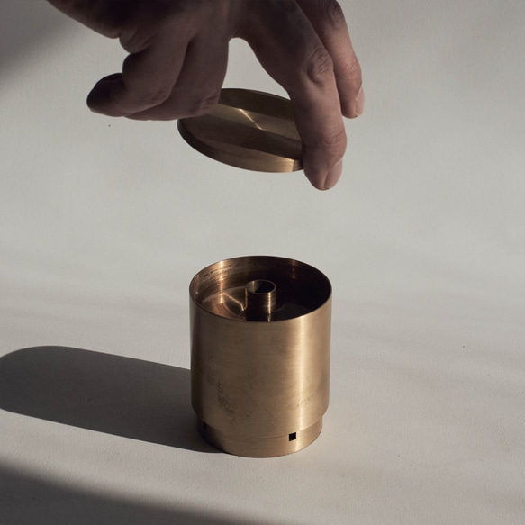 真鍮のアロマオイルバーナー  F1681541226(12870円)