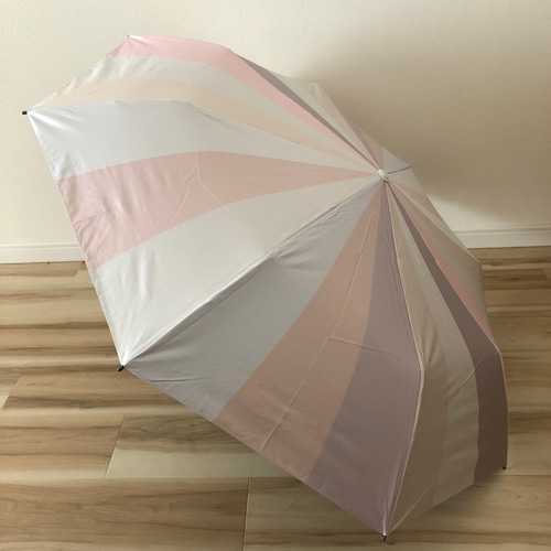 レオナール　晴雨兼用　UVカット　折り畳み傘　ピンク pink trick 日傘 晴雨兼用傘 完全遮光2段折傘 折りたたみ傘 軽量