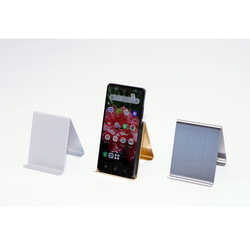 大人気!!スマホスタンド】メタル・スマホスタンド【W8×D9×H9.5