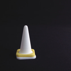 安全第一なリング＆リングスタンド【cone/こーん】#手染め #3dプリントアクセサリー 2枚目の画像