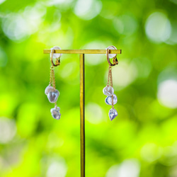 14kgf*淡水パールのソフトタッチクリップイヤリング ３連パール <Shirosumire earrings> 5枚目の画像