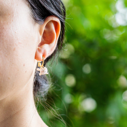 14kgf*淡水パールのソフトタッチクリップイヤリング <Geppaku earrings> 5枚目の画像